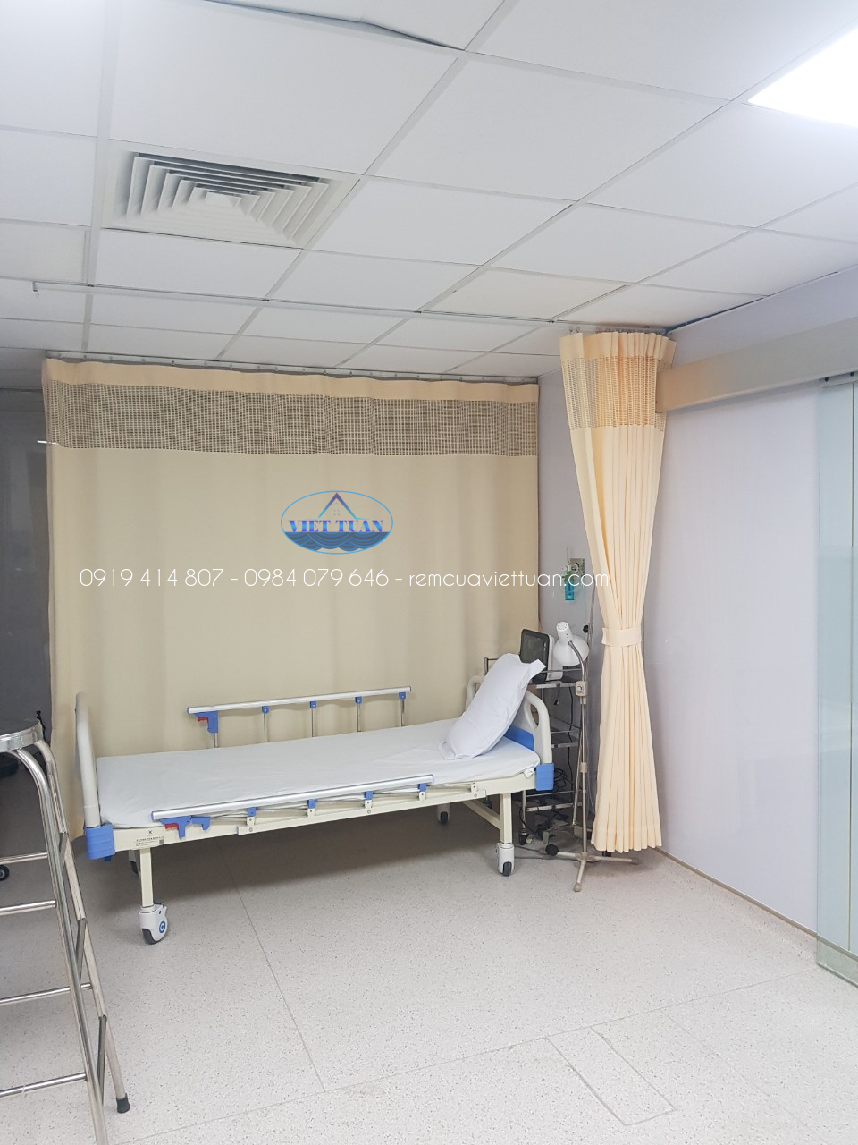 Rèm-y-tế-kháng-khuẩn